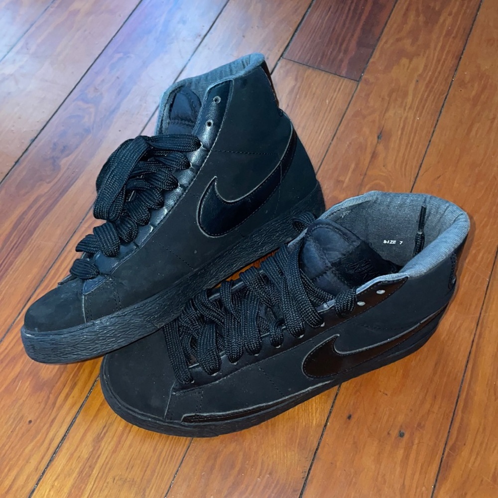 All back Nike